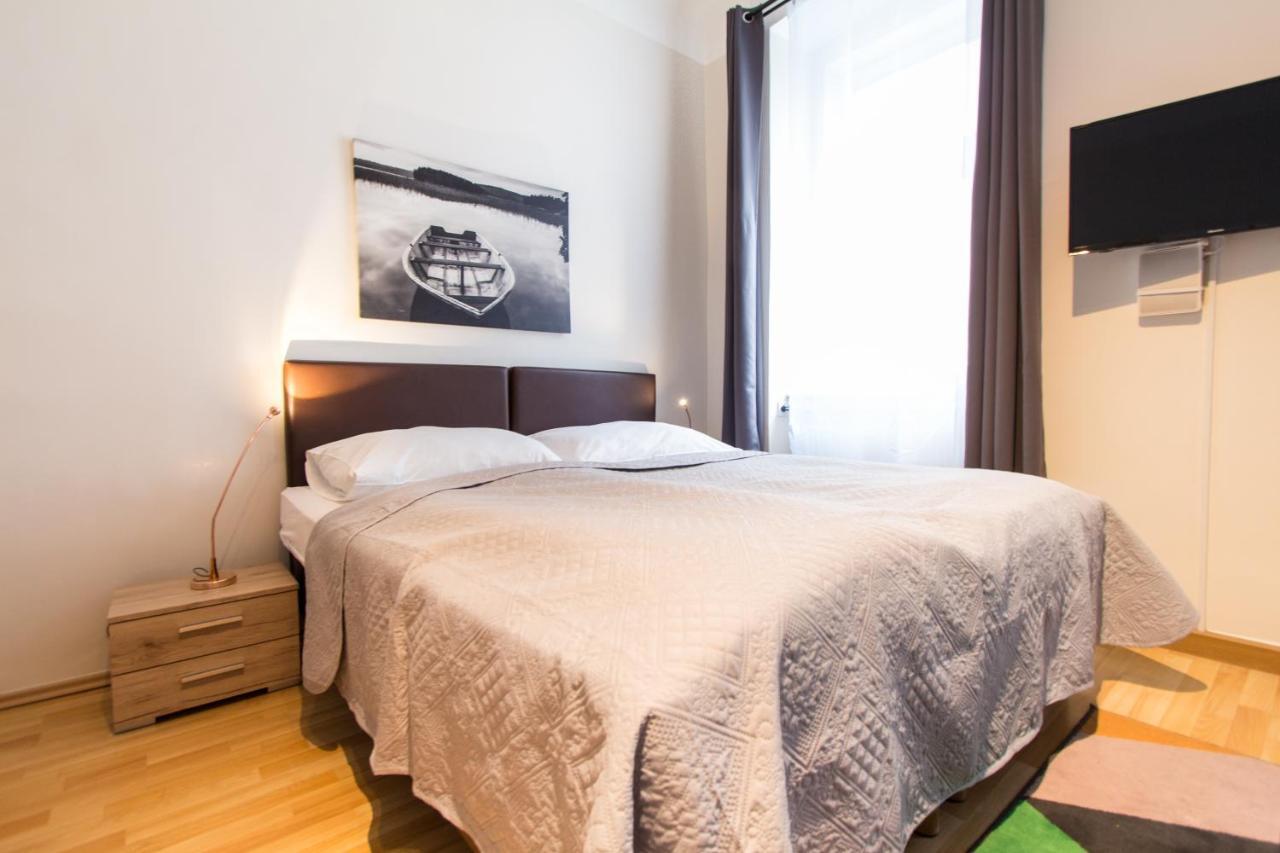 Apartment Mandlgasse I Contactless Check-In Wien Eksteriør bilde
