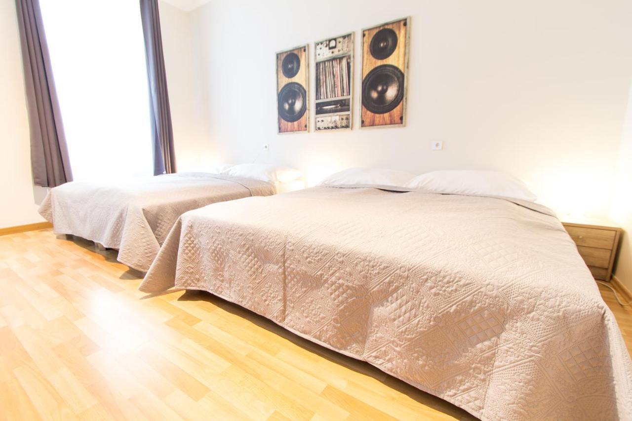 Apartment Mandlgasse I Contactless Check-In Wien Eksteriør bilde
